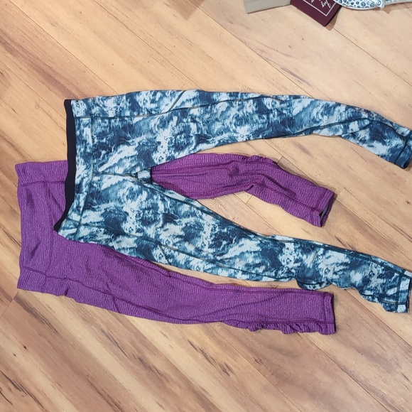 lululemon athletica Pants - Lululemon 2 Pair EUC Speed Tights Size 8 side pockets purple and blue